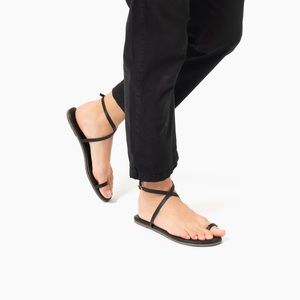 TKEES Phoebe Sandals in Black Size 8